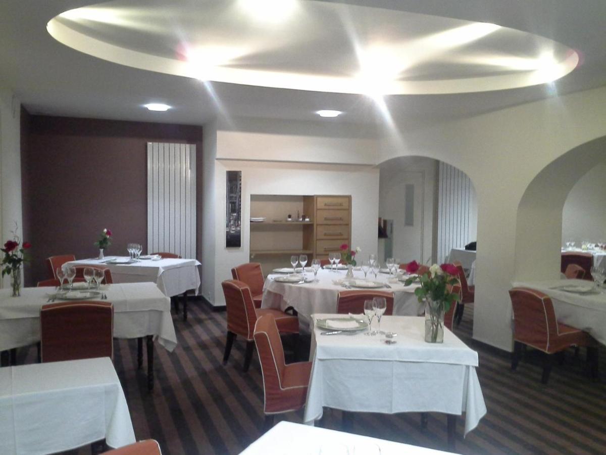 Hotel Les Forges Noyal-sur-Vilaine Room photo